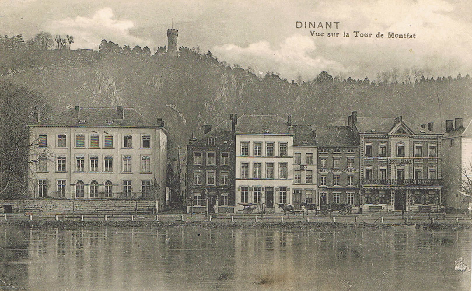 Vue depuis la rive gauche Vue depuis la rive gauche